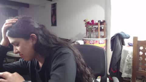 Snapshot of alix_beltran chatting on February 9, 2:28 am Alix online show from February 9, 2:28 am