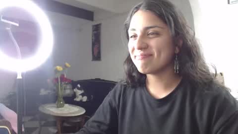 Snapshot of alix_beltran chatting on February 10, 2:19 am Alix online show from February 10, 2:19 am