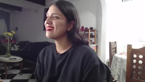 Snapshot of alix_beltran chatting on February 12, 2:45 am Alix online show from February 12, 2:45 am