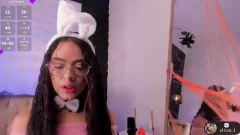 Snapshot of alizza_ chatting on October 1, 12:10 pm alizza_ online show from October 1, 12:10 pm
