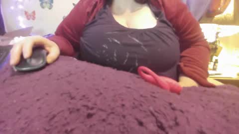 Alli Kat online show from December 10, 5:55 pm