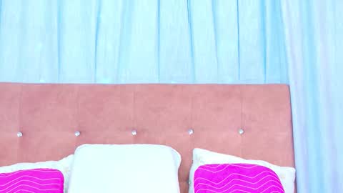 Allicia online show from November 6, 7:20 pm