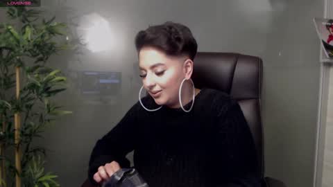         online show from February 1, 9:40 pm