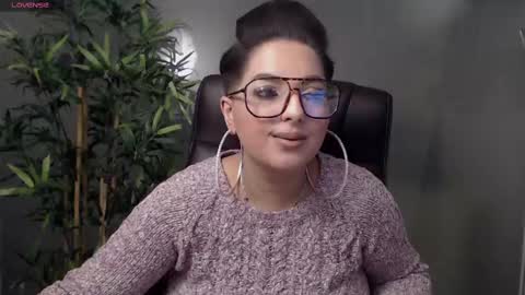         online show from February 23, 9:11 pm