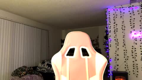 Ally Girl In Her Ally World online show from February 16, 5:59 am