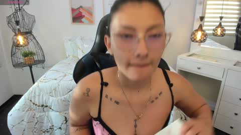 allyson online show from January 13, 12:02 pm