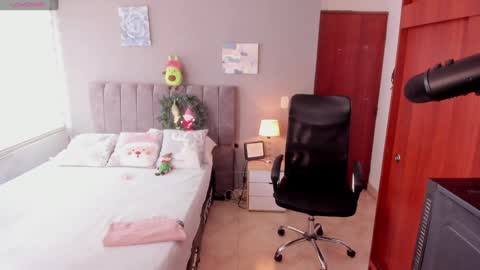 ANNA online show from January 9, 3:34 pm