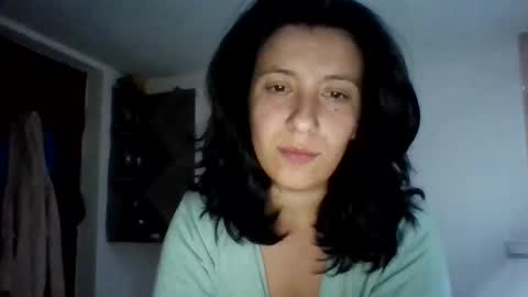 Snapshot of alma_amy chatting on October 26, 9:54 pm Alma online show from October 26, 9:54 pm
