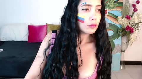 alma_art_ online show from April 18, 5:21 am