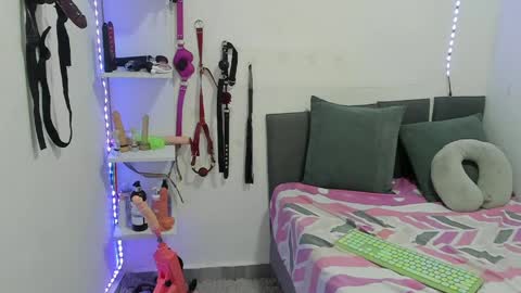 Alma online show from April 17, 6:10 pm