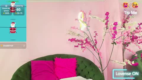 Snapshot of almendraevans chatting on December 15, 12:06 pm ALMENDRAEVANS online show from December 15, 12:06 pm