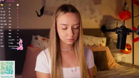 Lia online show from October 29, 3:33 am