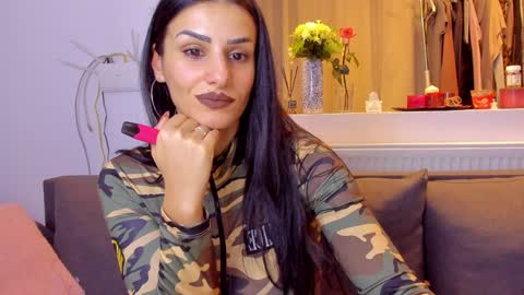 Michelle online show from February 19, 10:30 pm