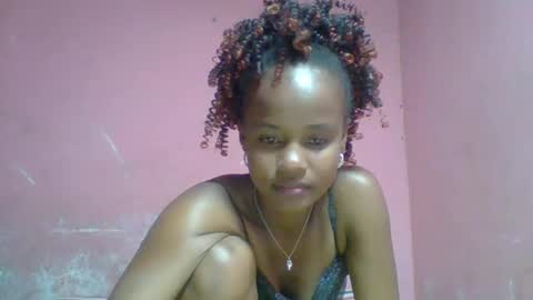 alphosettah online show from December 4, 7:01 pm