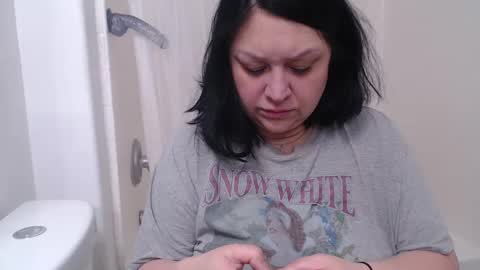 Snapshot of alyssiaamorexo chatting on February 12, 12:22 pm Alyssiaamorexo online show from February 12, 12:22 pm