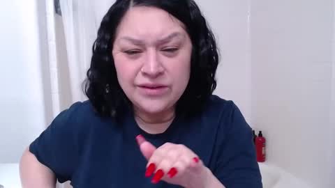 Snapshot of alyssiaamorexo chatting on February 22, 3:53 pm Alyssiaamorexo online show from February 22, 3:53 pm