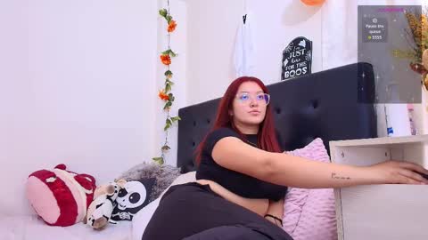 Isabella online show from October 17, 6:55 pm