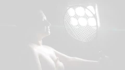 Amalia Im Back See you soon this January 7 at 10 pm Colombia time online show from December 21, 2:05 am