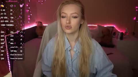 Amanda online show from February 8, 12:31 pm