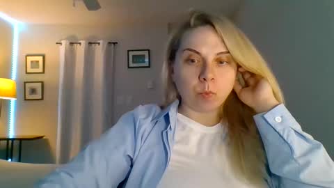 Amanda online show from November 14, 7:52 am