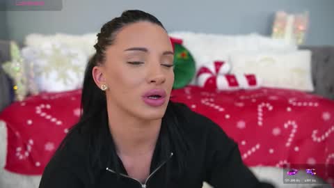 AmanndaSkye online show from January 10, 1:43 am