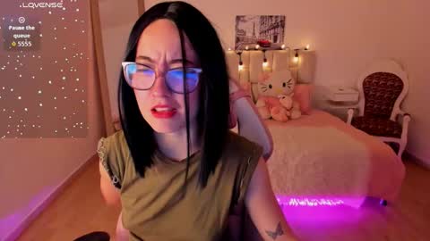 amaraa_couper1 online show from November 20, 4:02 am