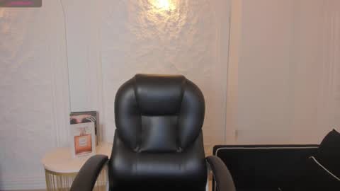 Amara Di online show from March 1, 5:23 pm