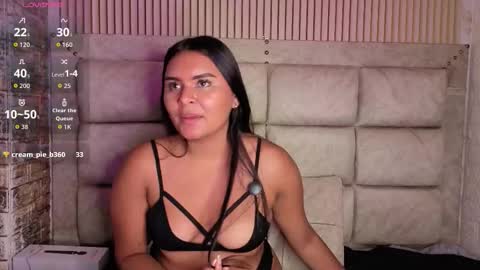 amarahanks_ online show from February 25, 2:21 am