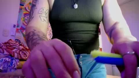 Susan online show from January 5, 10:02 pm