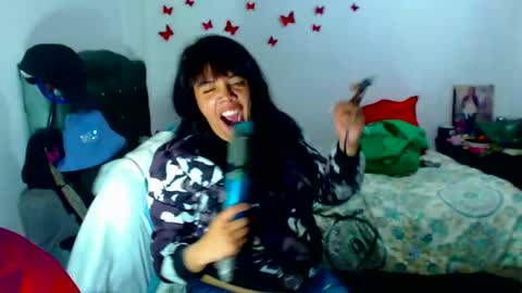 Snapshot of amararoberts08 chatting on September 18, 5:50 am Amara Julia online show from September 18, 5:50 am