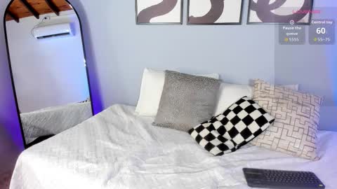    online show from March 5, 8:48 pm