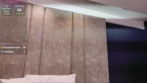 Emily online show from November 24, 2:19 pm