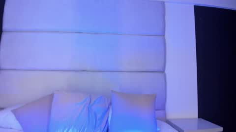 Emily online show from June 4, 2:43 pm
