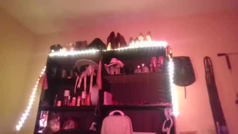 amayamillarodriguez online show from December 28, 8:48 am