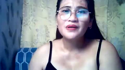 amazing angel online show from October 28, 3:12 am