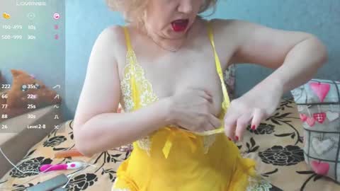 Snapshot of amazing_big_butt chatting on February 8, 6:22 am Lissy online show from February 8, 6:22 am