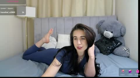 Amazon online show from March 31, 12:27 pm