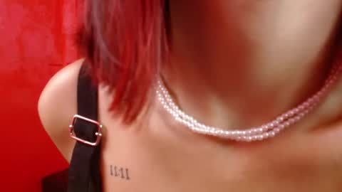 ambar_roux1 online show from January 29, 1:05 am