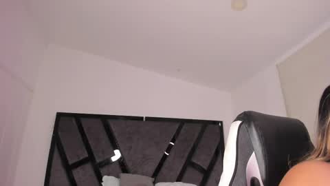 Ambar online show from March 9, 2:15 am