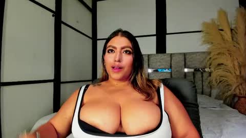Ambar online show from May 21, 9:35 pm