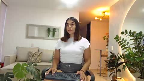 Snapshot of ambarhill chatting on January 26, 10:57 pm Ambar online show from January 26, 10:57 pm