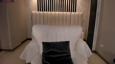 Ambar  online show from April 2, 11:29 am