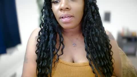 Amoya online show from October 13, 1:03 pm