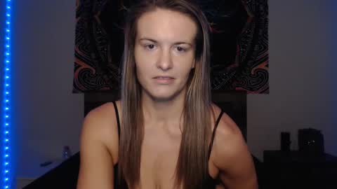 Amber online show from December 2, 2:50 pm