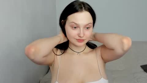 call me Amber online show from February 12, 8:27 am