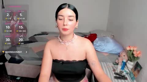 amber online show from November 18, 12:11 am