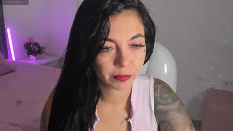 Michell  online show from November 25, 1:57 pm