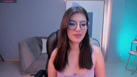 Amber  online show from February 8, 8:10 pm