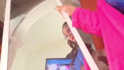   online show from October 23, 3:07 pm