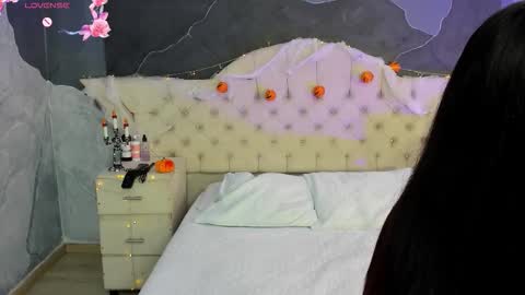 Amber Grey online show from October 21, 6:34 pm